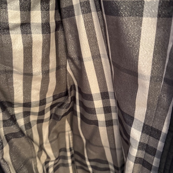 Burbury coat - Picture 3 of 8